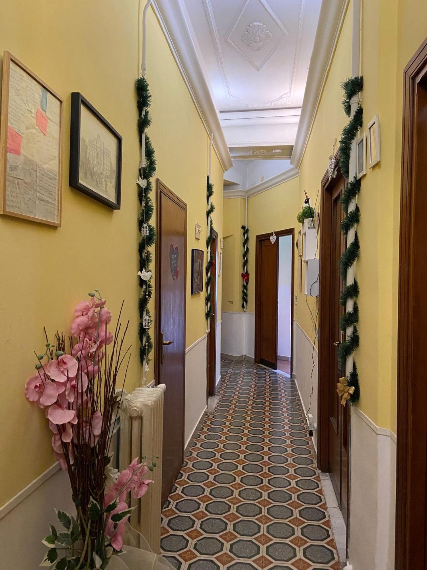 Glam Sm Maggiore Guest House Rome Bagian luar foto