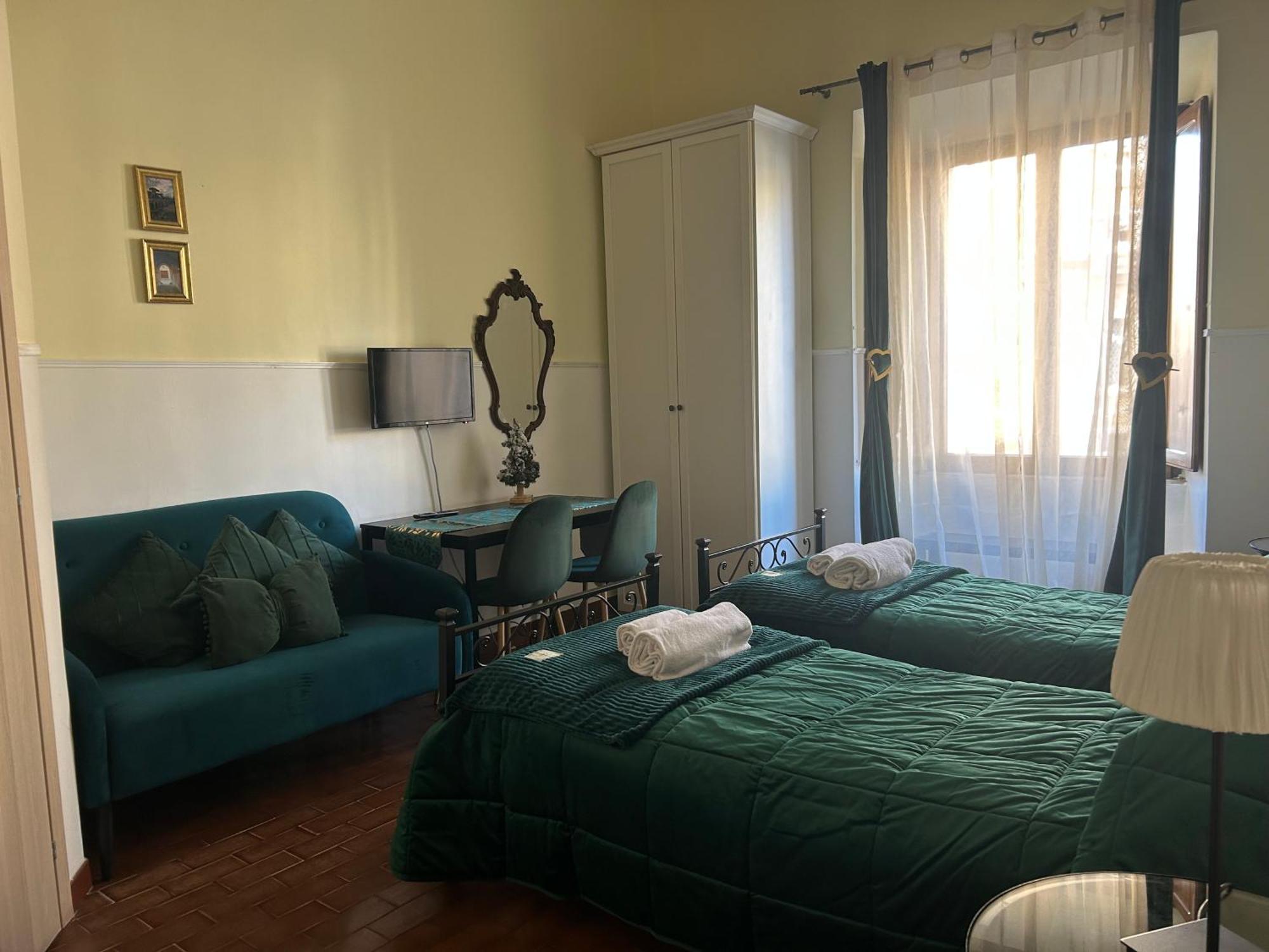 Glam Sm Maggiore Guest House Rome Bagian luar foto